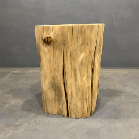 22477 扁柏木墩-54*40*78.5